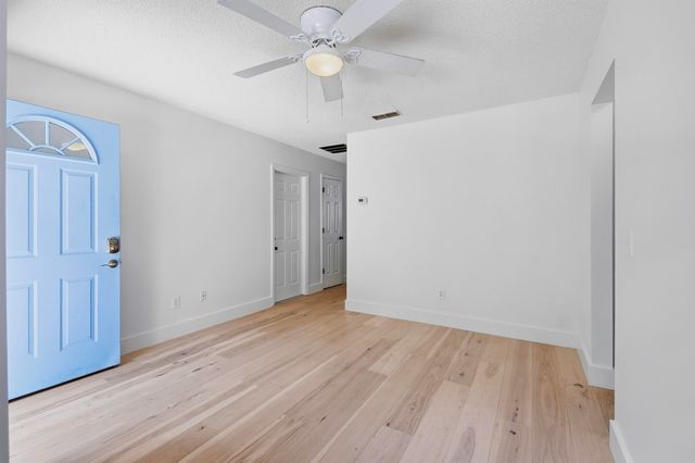19 Lockhart Ln, St Augustine, FL 32080