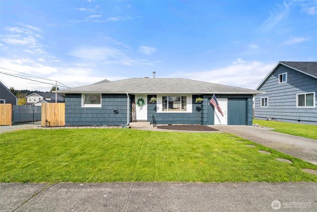 120 Tacoma Avenue NW, Orting, WA 98360