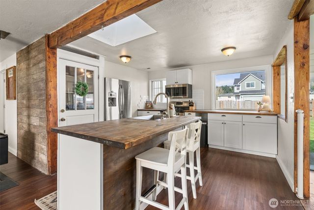 120 Tacoma Avenue NW, Orting, WA 98360