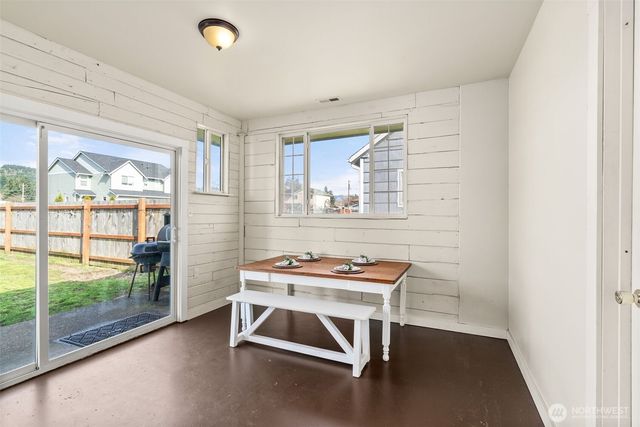 120 Tacoma Avenue NW, Orting, WA 98360