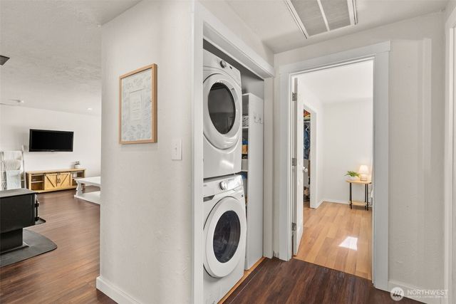 120 Tacoma Avenue NW, Orting, WA 98360