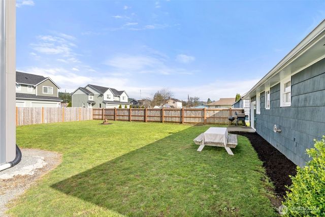 120 Tacoma Avenue NW, Orting, WA 98360