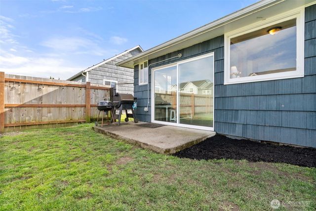 120 Tacoma Avenue NW, Orting, WA 98360