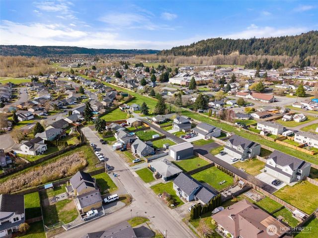 120 Tacoma Avenue NW, Orting, WA 98360