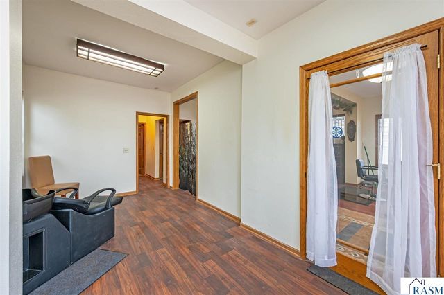 1023 S Front Street, Mankato, MN 55001