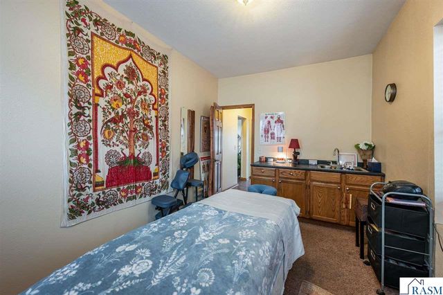 1023 S Front Street, Mankato, MN 55001