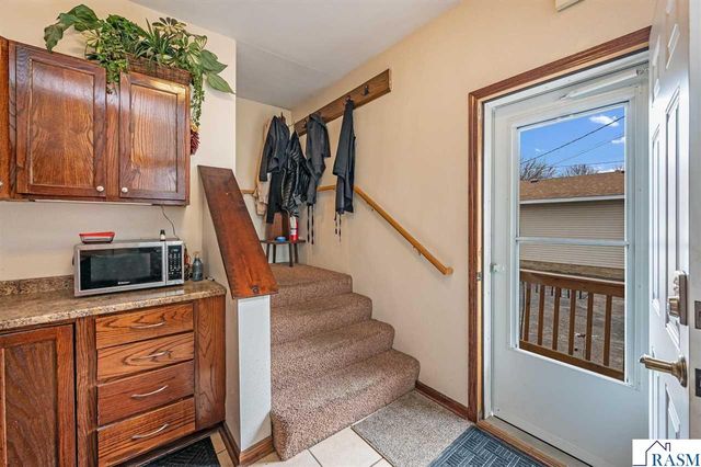1023 S Front Street, Mankato, MN 55001