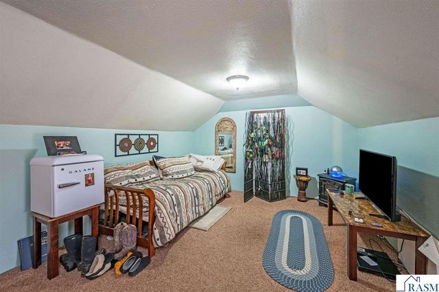 1023 S Front Street, Mankato, MN 55001