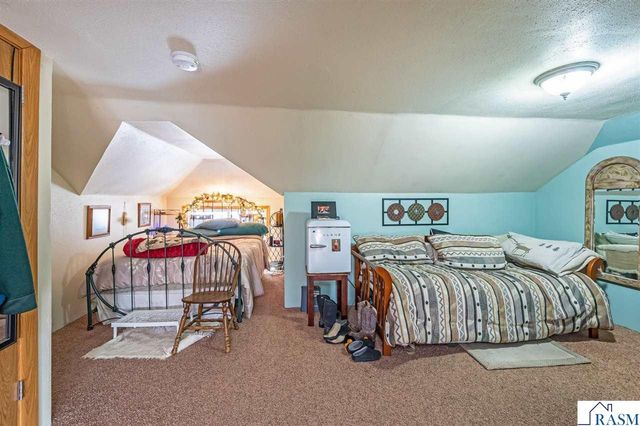 1023 S Front Street, Mankato, MN 55001