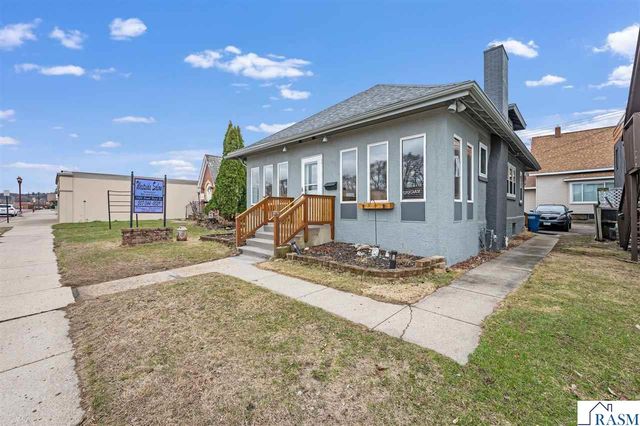 1023 S Front Street, Mankato, MN 55001