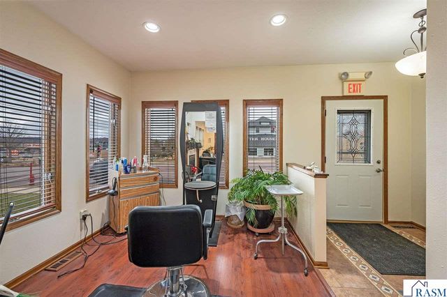 1023 S Front Street, Mankato, MN 55001