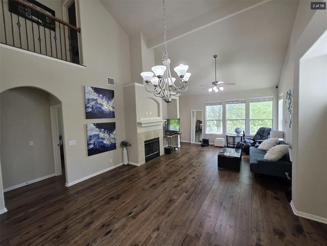 7901 Southwest PKWY 15, Austin, TX 78735