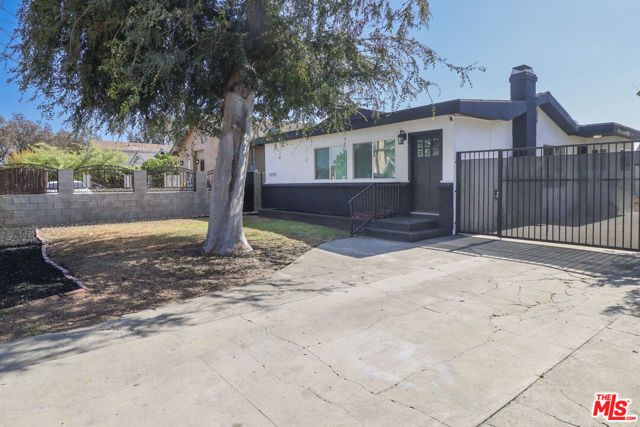 11125 S Osage Avenue, Inglewood, CA 90304