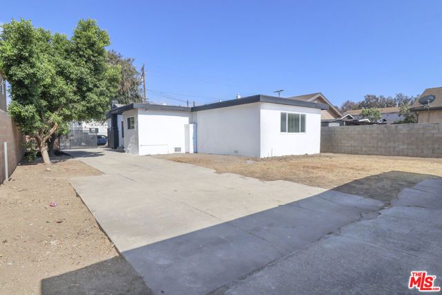 11125 S Osage Avenue, Inglewood, CA 90304