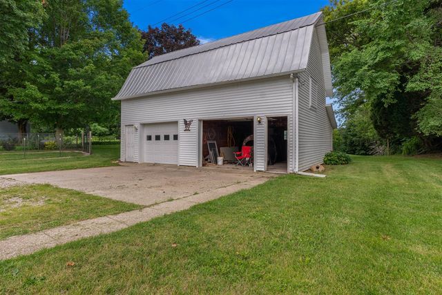 5388 Beecher Road, Osseo, MI 49266