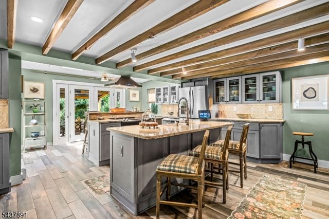 96 Denow Rd, Lawrence Twp., NJ 08648