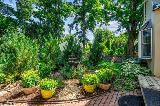 96 Denow Rd, Lawrence Twp., NJ 08648