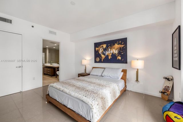 475 Brickell Ave 3214, Miami, FL 33131