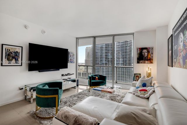475 Brickell Ave 3214, Miami, FL 33131