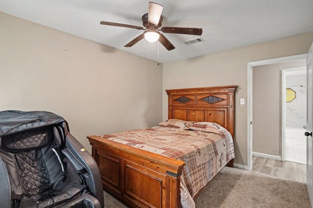 1908 Thousand Oaks Drive, Burleson, TX 76028