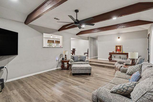 1908 Thousand Oaks Drive, Burleson, TX 76028
