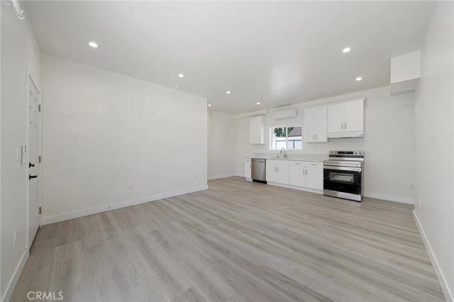 2423 Myrtle Ave, Monrovia, CA 91016