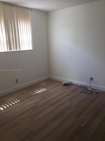 3910 Crystal Lake Dr 201, Deerfield Beach, FL 33064