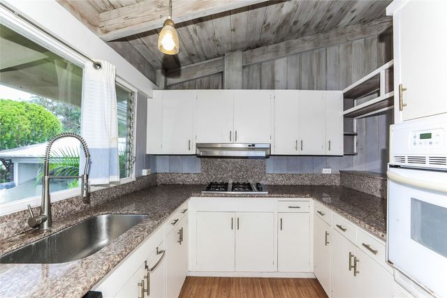 1627 Halekoa Drive, Honolulu, HI 96821