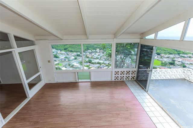 1627 Halekoa Drive, Honolulu, HI 96821