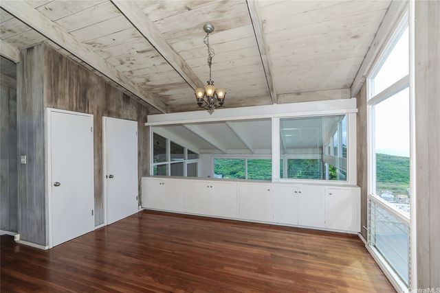 1627 Halekoa Drive, Honolulu, HI 96821