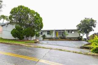 1627 Halekoa Drive, Honolulu, HI 96821
