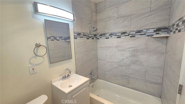 1807 W Sumac 4, Anaheim, CA 92804