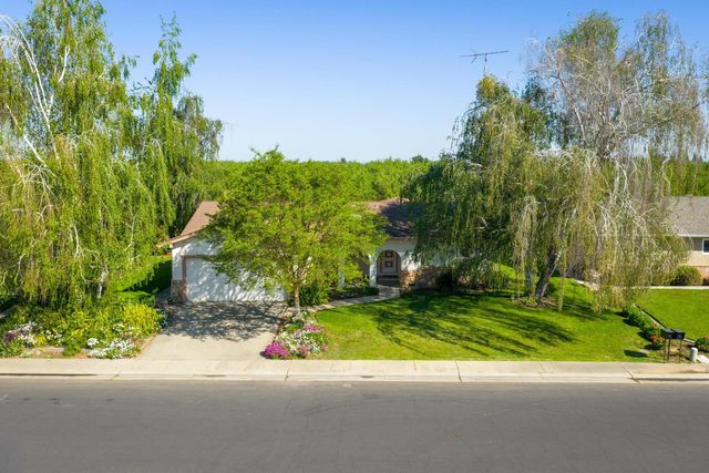 2290 Mission St, Escalon, CA 95320