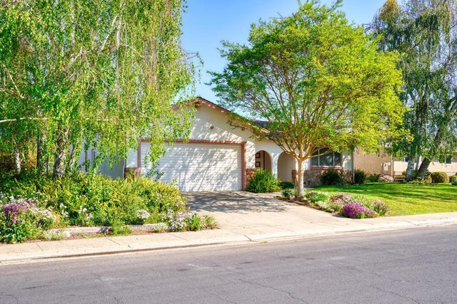 2290 Mission St, Escalon, CA 95320