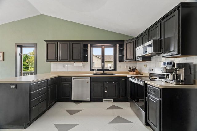 W2290 BLOCK ROAD, Kaukauna, WI 54130