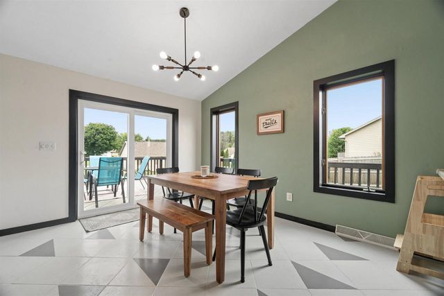 W2290 BLOCK ROAD, Kaukauna, WI 54130