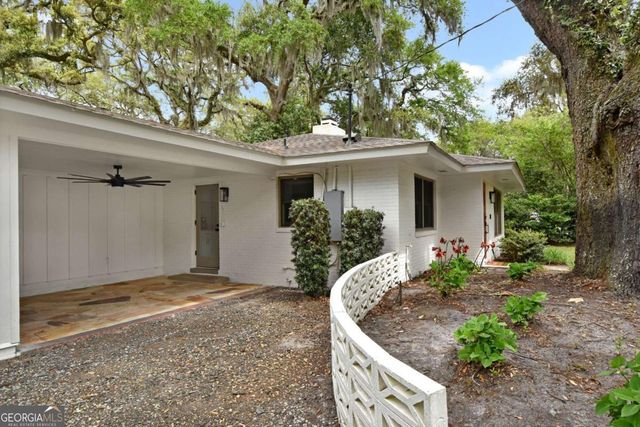205 Youngwood Drive, St. Simons, GA 31522