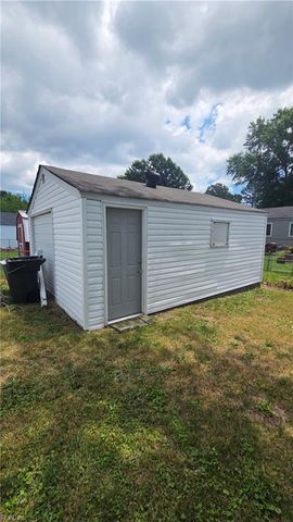 3325 Greenwood DR, Hampton, VA 23666