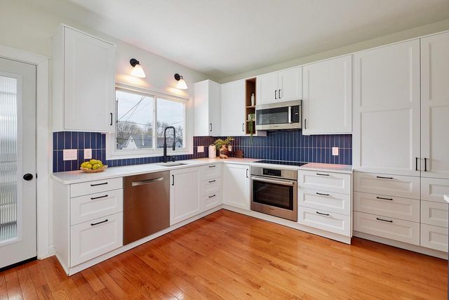 2214 S Woodward STREET, Milwaukee, WI 53207