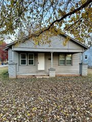 1701 S 20th Street, Chickasha, OK 73018