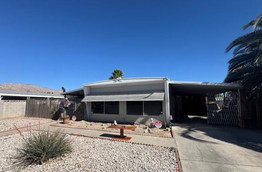 112 Sir George Drive, Las Vegas, NV 89110 — exterior