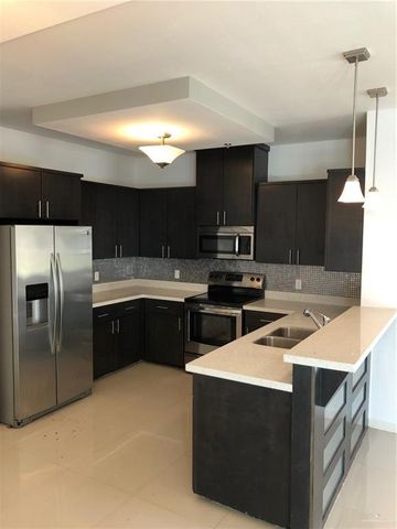 1301 E Daffodil Avenue B, Mcallen, TX 78501