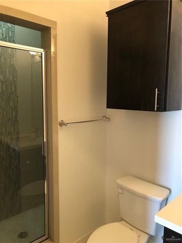 1301 E Daffodil Avenue B, Mcallen, TX 78501