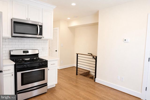 604 17TH ST NE, Washington, DC 20002