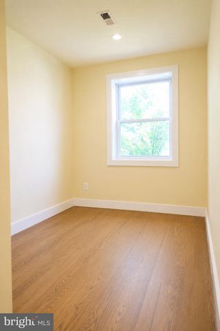 604 17TH ST NE, Washington, DC 20002