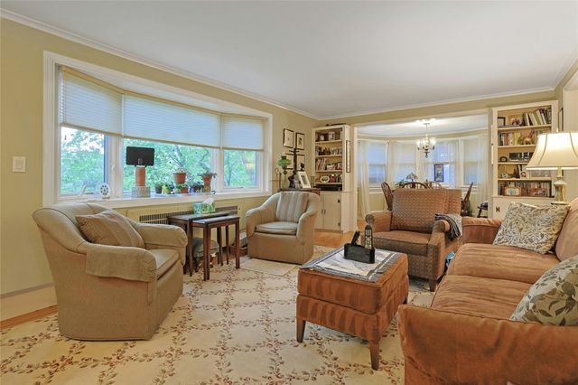 7 Southminster Drive, White Plains, NY 10604