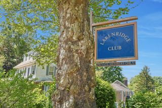 7 Southminster Drive, White Plains, NY 10604