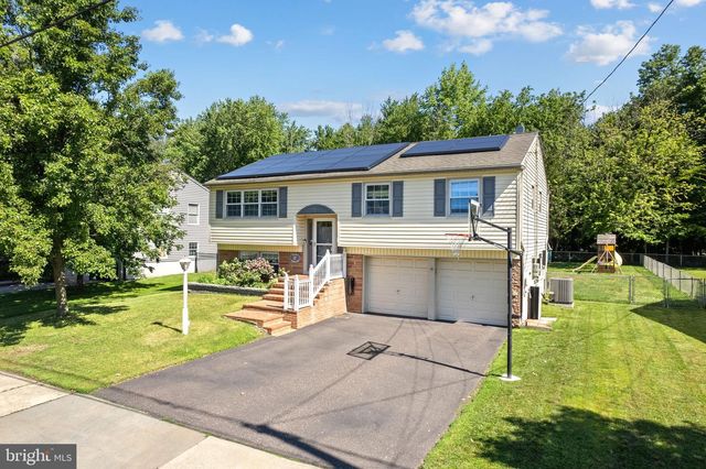 37 BLANCHARD RD, Marlton, NJ 08053