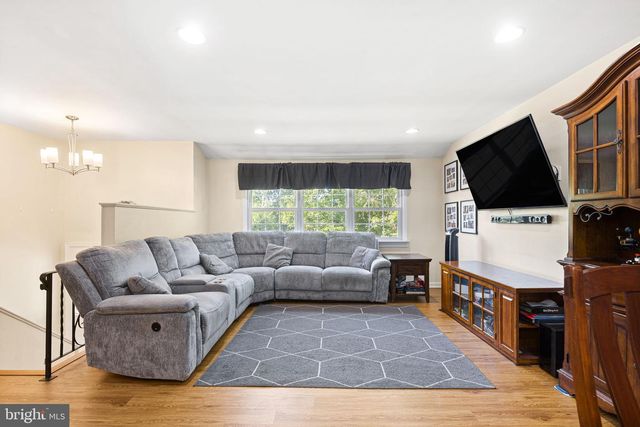 37 BLANCHARD RD, Marlton, NJ 08053