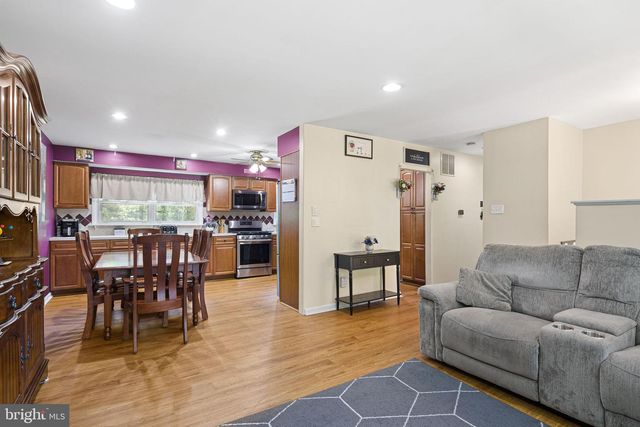 37 BLANCHARD RD, Marlton, NJ 08053